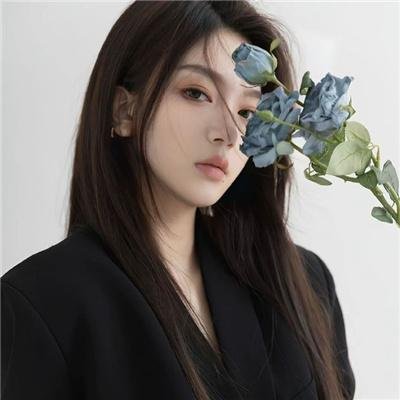 女警撞到夫
